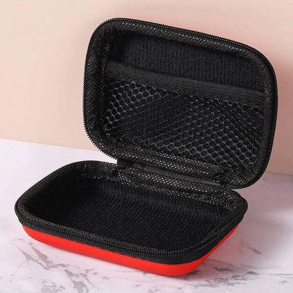 The Tech Traveler's Pouch: Organized & Stylish Storage for Your Gadgets & Gear - Universal Found