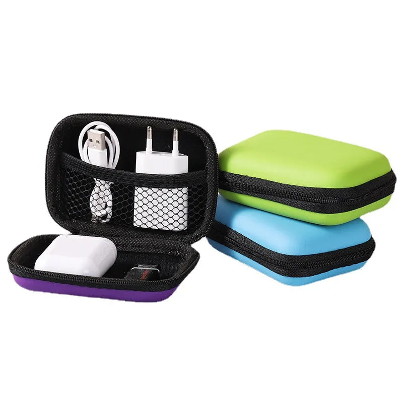 The Tech Traveler's Pouch: Organized & Stylish Storage for Your Gadgets & Gear - Universal Found